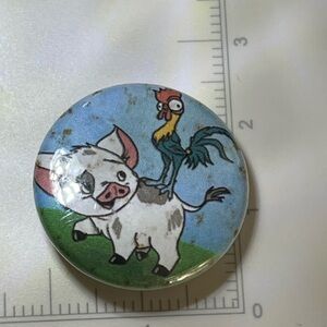 Disney Moana Button Pin – Pua & Hei Hei Characters
